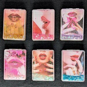 GIVEAWAY Fashion Compact - GLITTER & LIPS Design - courtesy of contessa_maya